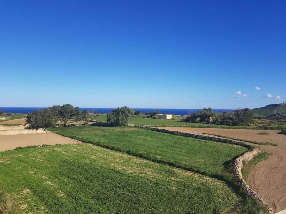 Farmhouse Villa With Large Pool And Garden In Gozo Għarb Exterior foto