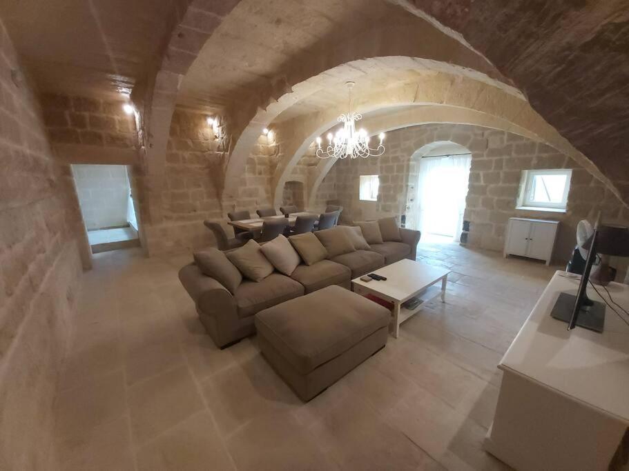 Farmhouse Villa With Large Pool And Garden In Gozo Għarb Exterior foto