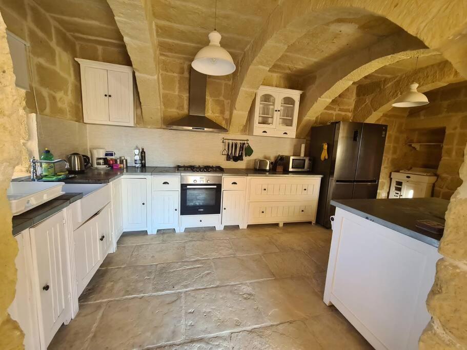 Farmhouse Villa With Large Pool And Garden In Gozo Għarb Exterior foto