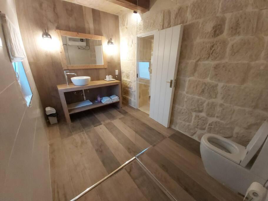 Farmhouse Villa With Large Pool And Garden In Gozo Għarb Exterior foto
