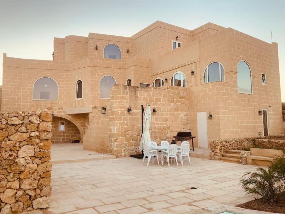 Farmhouse Villa With Large Pool And Garden In Gozo Għarb Exterior foto